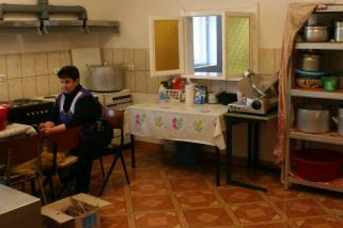 Gaarkeuken in Dercen (2)